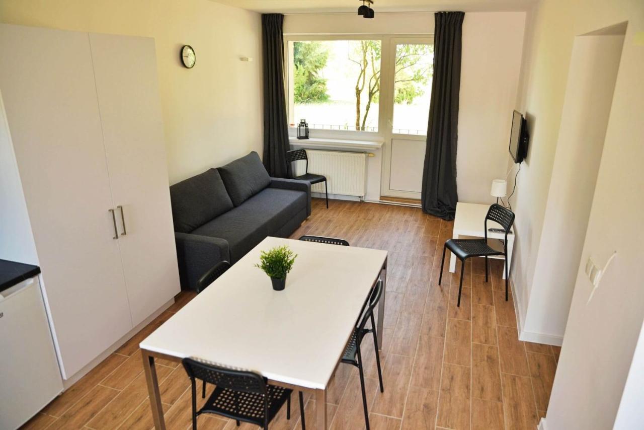 Apartamenty Lotnisko Leszno Leszno  Zewnętrze zdjęcie