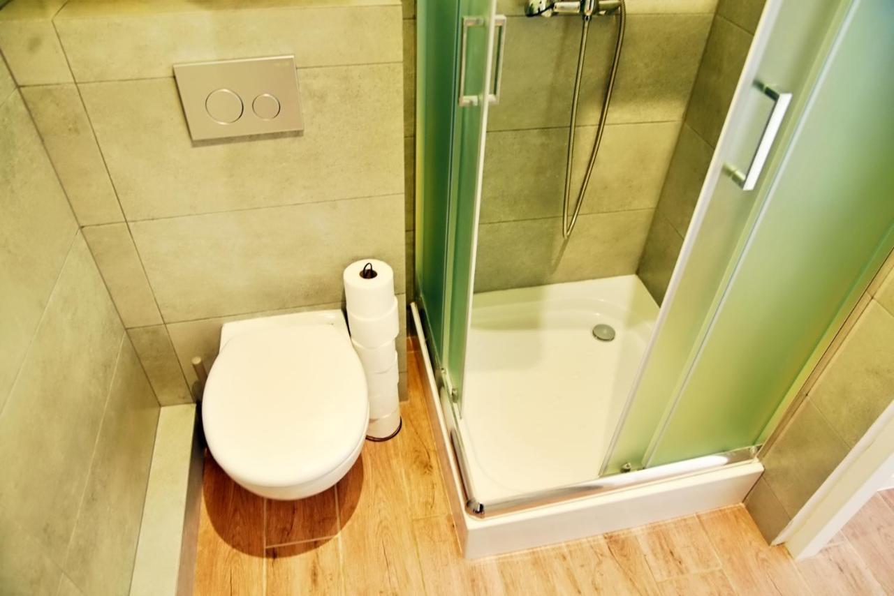 Apartamenty Lotnisko Leszno Leszno  Zewnętrze zdjęcie